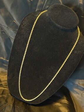 Napier 30” gold tone rope chain necklace, vintage, 15” drop elegant EUC